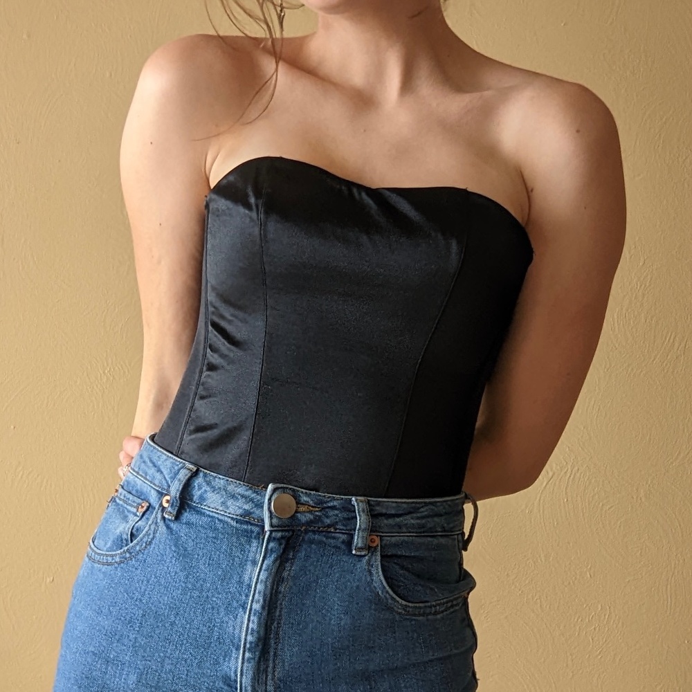 strapless satin sweetheart corset